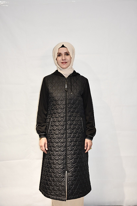 Kol Şeritli Kapşonlu Kaban