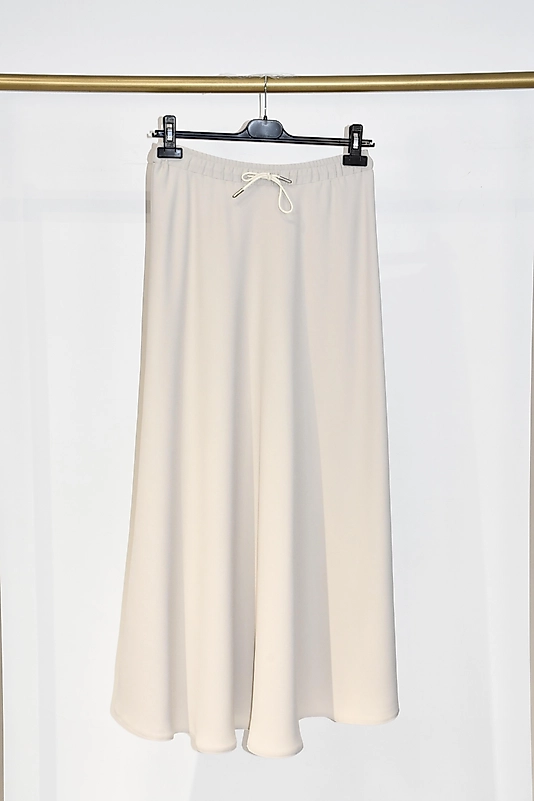 Önü Bağcıklı Yarım Kloş Etek