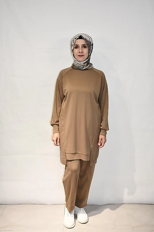 Kolları Taş Detaylı Takım